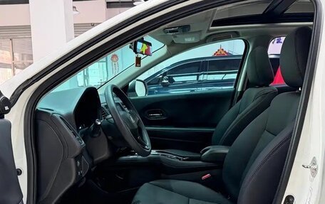 Honda Vezel, 2022 год, 1 490 000 рублей, 9 фотография