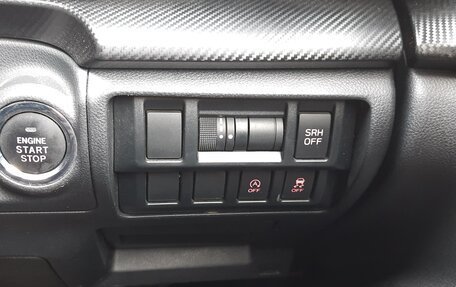 Subaru XV II, 2018 год, 1 350 000 рублей, 10 фотография