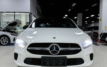 Mercedes-Benz A-Класс, 2022 год, 1 800 666 рублей, 3 фотография