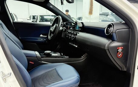 Mercedes-Benz A-Класс, 2022 год, 1 800 666 рублей, 17 фотография
