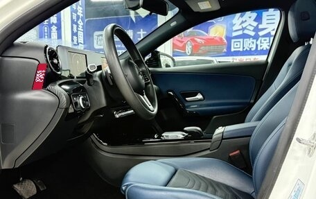 Mercedes-Benz A-Класс, 2022 год, 1 800 666 рублей, 18 фотография