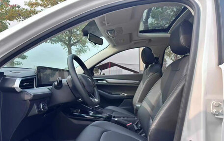 Ford Escort, 2022 год, 956 007 рублей, 11 фотография
