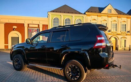 Toyota Land Cruiser Prado 150 рестайлинг 2, 2016 год, 3 500 000 рублей, 4 фотография