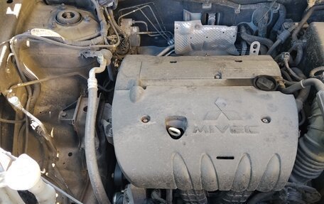 Mitsubishi Outlander III рестайлинг 3, 2012 год, 1 250 000 рублей, 17 фотография