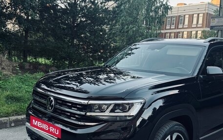 Volkswagen Teramont I, 2021 год, 4 870 000 рублей, 2 фотография