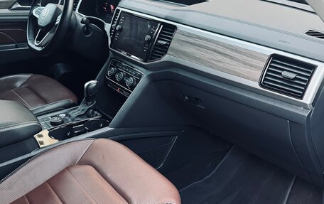 Volkswagen Teramont I, 2021 год, 4 870 000 рублей, 6 фотография