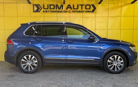 Volkswagen Tiguan II, 2018 год, 2 399 000 рублей, 4 фотография