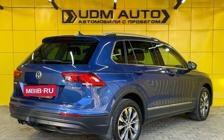 Volkswagen Tiguan II, 2018 год, 2 399 000 рублей, 5 фотография