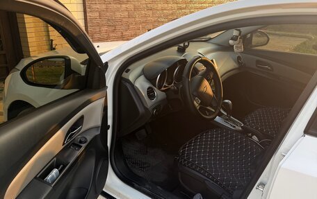 Chevrolet Cruze II, 2014 год, 749 000 рублей, 3 фотография