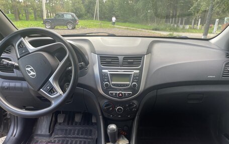 Hyundai Solaris II рестайлинг, 2014 год, 640 000 рублей, 6 фотография