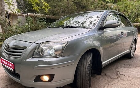 Toyota Avensis III рестайлинг, 2008 год, 800 000 рублей, 1 фотография
