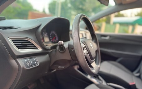 Hyundai Solaris II рестайлинг, 2021 год, 1 400 000 рублей, 12 фотография