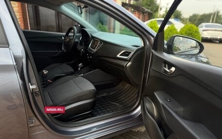 Hyundai Solaris II рестайлинг, 2021 год, 1 400 000 рублей, 10 фотография