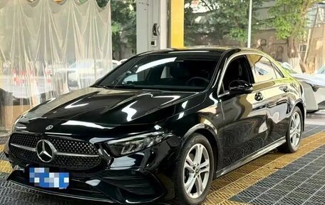 Mercedes-Benz A-Класс, 2022 год, 1 730 005 рублей, 2 фотография