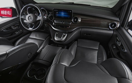 Mercedes-Benz V-Класс, 2023 год, 11 490 000 рублей, 12 фотография