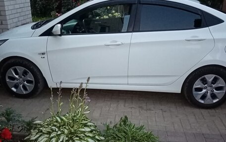 Hyundai Solaris II рестайлинг, 2016 год, 1 053 000 рублей, 5 фотография