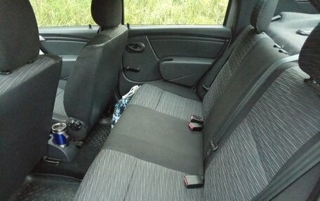 Renault Logan I, 2010 год, 700 000 рублей, 1 фотография