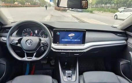 Skoda Octavia IV, 2022 год, 1 690 005 рублей, 5 фотография