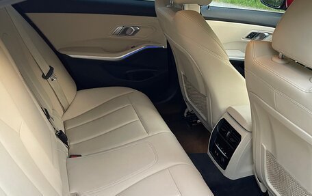 BMW 3 серия, 2019 год, 3 850 000 рублей, 11 фотография