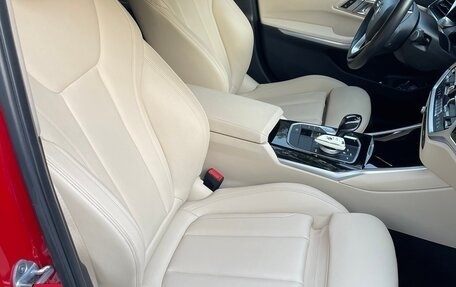 BMW 3 серия, 2019 год, 3 850 000 рублей, 12 фотография