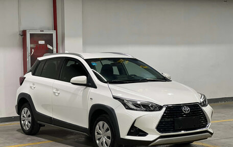 Toyota Yaris XP150 рестайлинг, 2022 год, 1 087 007 рублей, 3 фотография