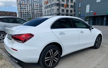Mercedes-Benz A-Класс, 2020 год, 2 900 000 рублей, 2 фотография