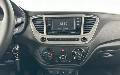 Hyundai Solaris II рестайлинг, 2019 год, 1 330 000 рублей, 18 фотография