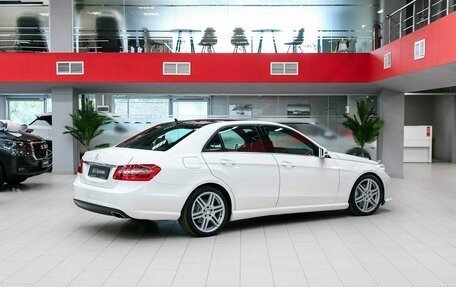 Mercedes-Benz E-Класс, 2013 год, 1 550 000 рублей, 2 фотография