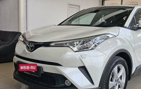Toyota C-HR I рестайлинг, 2018 год, 2 479 000 рублей, 3 фотография
