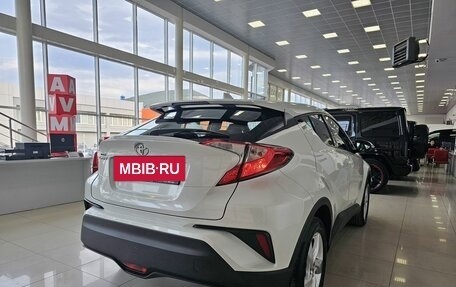 Toyota C-HR I рестайлинг, 2018 год, 2 479 000 рублей, 8 фотография