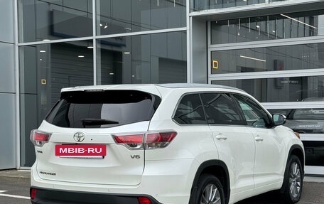Toyota Highlander III, 2014 год, 2 700 000 рублей, 5 фотография
