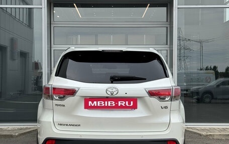 Toyota Highlander III, 2014 год, 2 700 000 рублей, 4 фотография