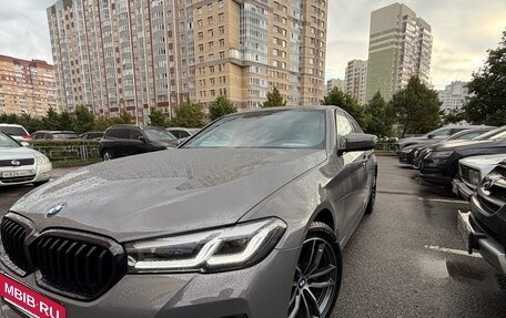 BMW 5 серия, 2021 год, 5 060 000 рублей, 2 фотография