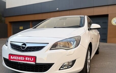 Opel Astra J, 2011 год, 800 000 рублей, 5 фотография