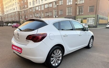 Opel Astra J, 2011 год, 800 000 рублей, 3 фотография