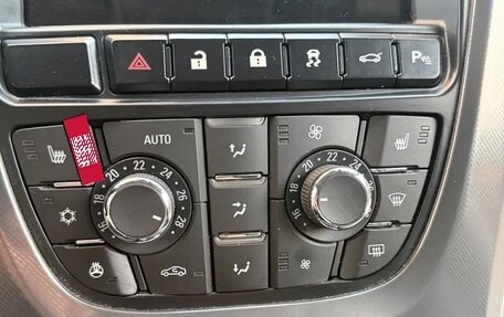 Opel Astra J, 2011 год, 800 000 рублей, 12 фотография