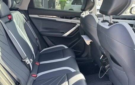 Geely Atlas, 2024 год, 2 700 000 рублей, 13 фотография