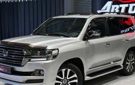 Toyota Land Cruiser 200, 2018 год, 6 950 000 рублей, 2 фотография