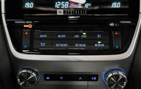Toyota Land Cruiser 200, 2018 год, 6 950 000 рублей, 29 фотография