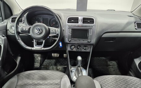 Volkswagen Polo VI (EU Market), 2018 год, 1 360 000 рублей, 10 фотография