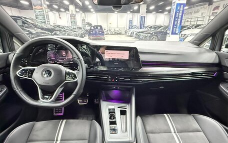 Volkswagen Golf VIII, 2023 год, 1 650 000 рублей, 9 фотография