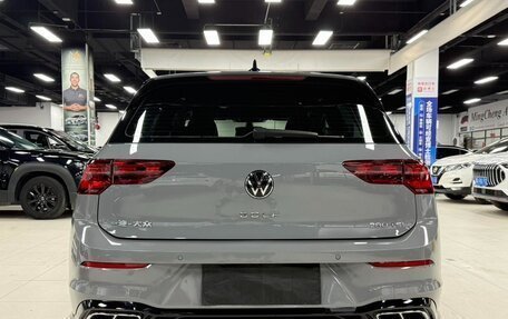 Volkswagen Golf VIII, 2023 год, 1 650 000 рублей, 5 фотография