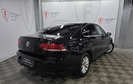 Volkswagen Passat B8 рестайлинг, 2015 год, 1 630 000 рублей, 6 фотография
