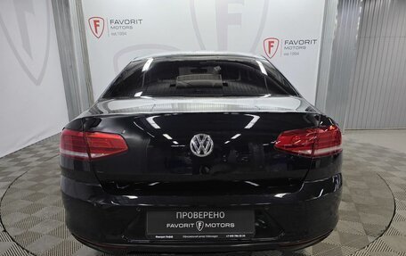 Volkswagen Passat B8 рестайлинг, 2015 год, 1 630 000 рублей, 3 фотография