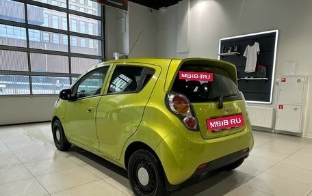 Chevrolet Spark III, 2011 год, 550 000 рублей, 6 фотография