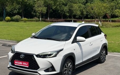 Toyota Yaris XP150 рестайлинг, 2022 год, 1 320 000 рублей, 1 фотография