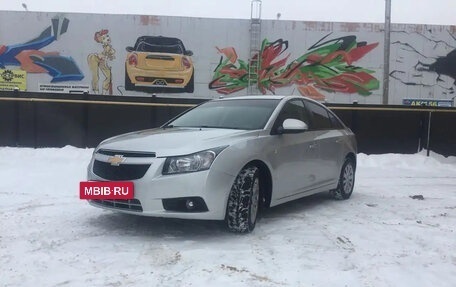 Chevrolet Cruze II, 2011 год, 750 000 рублей, 2 фотография
