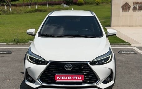 Toyota Yaris XP150 рестайлинг, 2022 год, 1 320 000 рублей, 2 фотография