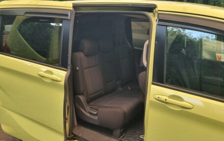 Honda Freed II, 2018 год, 1 650 000 рублей, 3 фотография