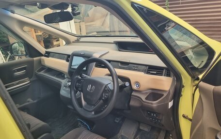 Honda Freed II, 2018 год, 1 650 000 рублей, 4 фотография